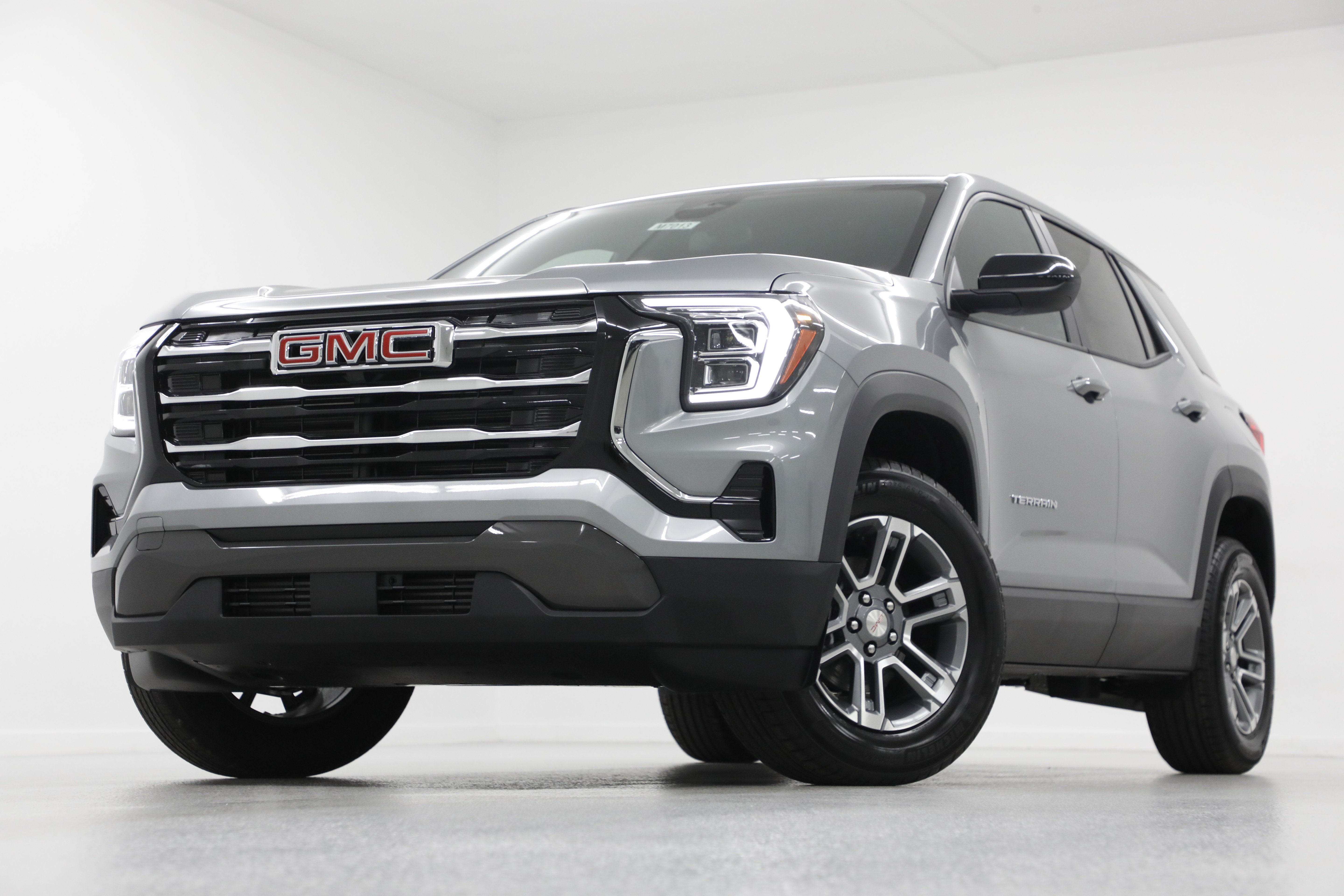 2027 GMC Terrain FWD Elevation in Sterling Metallic — front three-quarter view